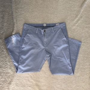 GAP Women's Soft Blue Cropped Jeans